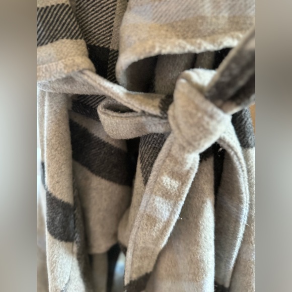 FAVLUX GRAY STRIPPED COAT SIZE S - Picture 6 of 9